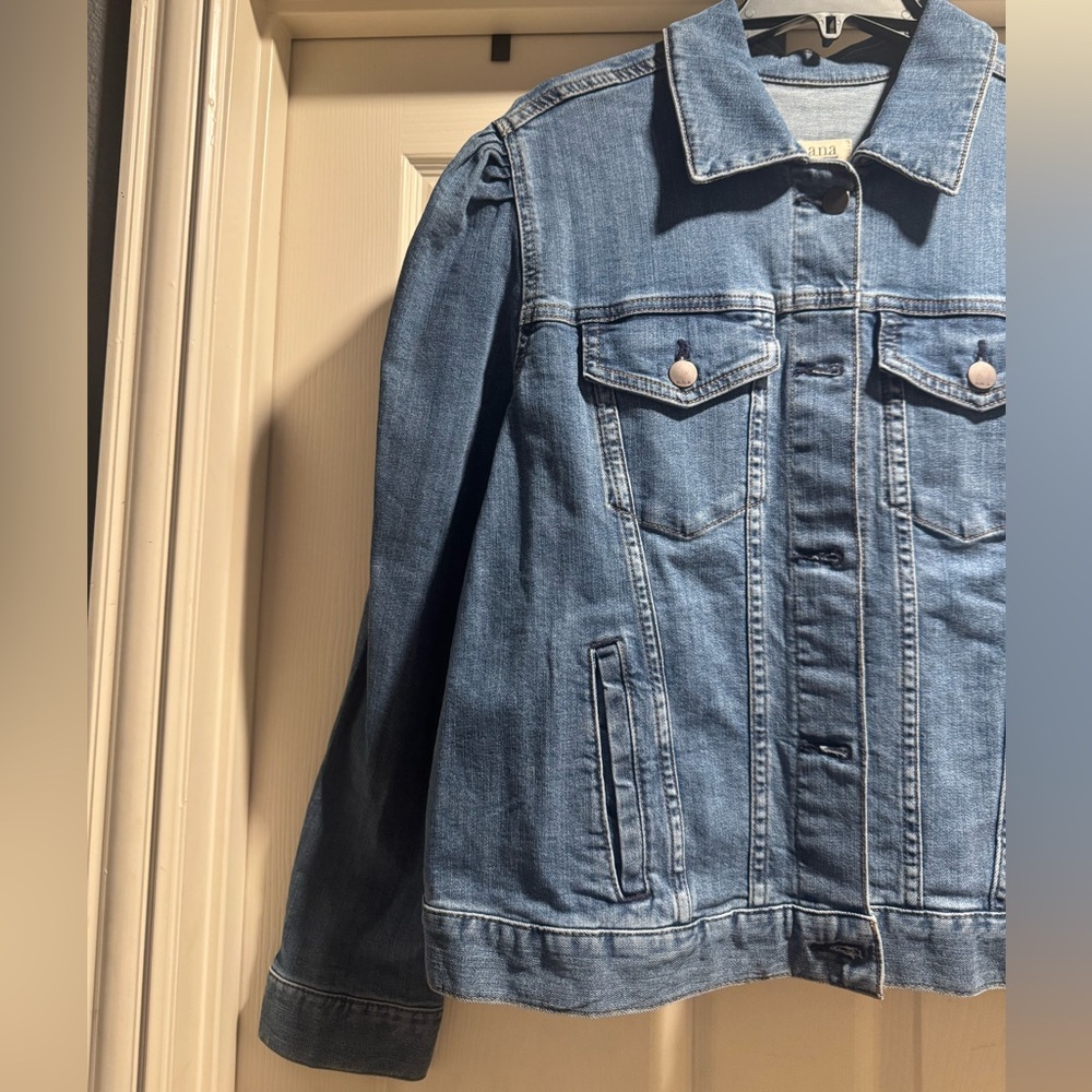 NWT a.n.a Women's Classic Blue Jean Jacket Size XL - Picture 2 of 7